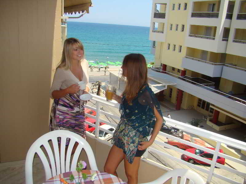 Aloe Aparthotel 2*